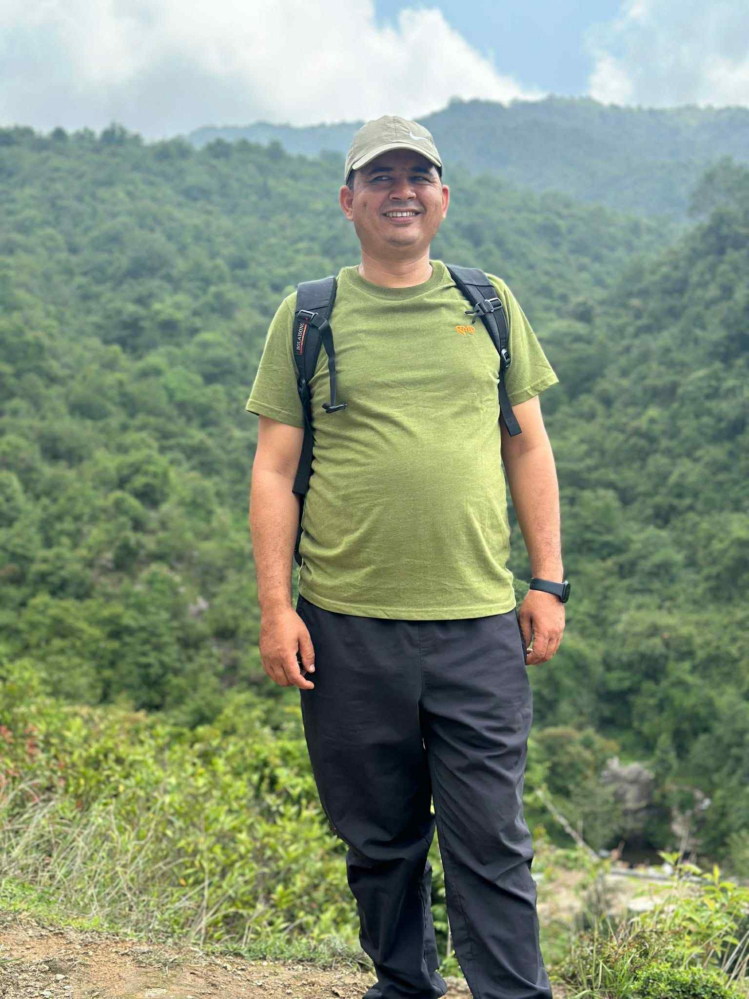 रुकुम पश्चिम सानीभेरी गाउँपालिका  प्रमुख प्रशासकीय अधिकृतकाे रुपमा खटिए खड्का